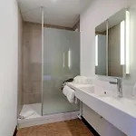 Hotel Valmy Toison D'or
