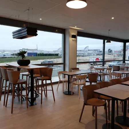Hotel Valmy Toison D'or