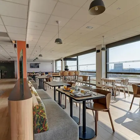 Hotel Valmy Toison D'or