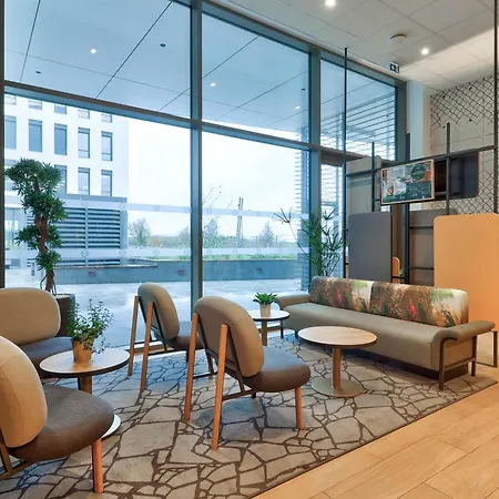 Hotel Valmy Toison D'or 3*