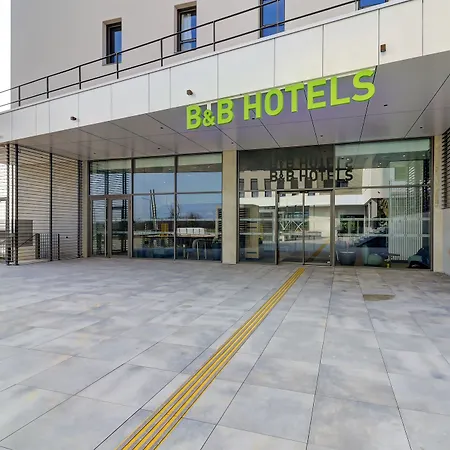 Hotel Valmy Toison D'or 3*