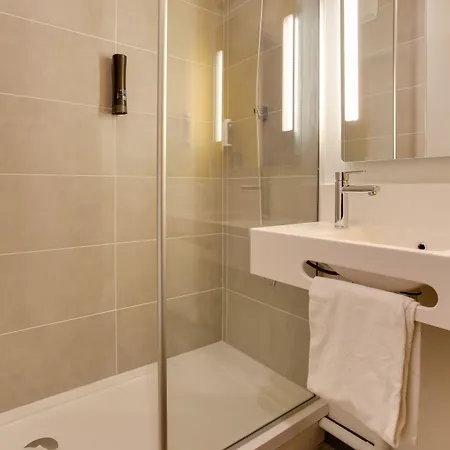 Hotel Valmy Toison D'or