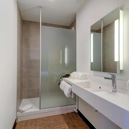 Valmy Toison D'or Hotel 3*