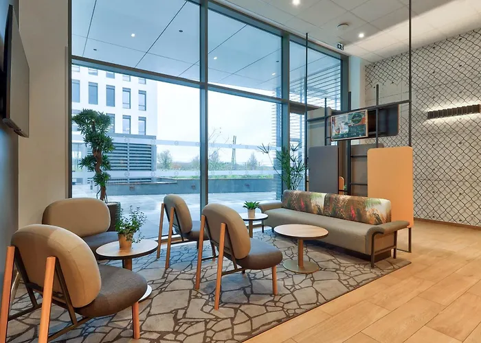 Hotel Valmy Toison D'or 3*