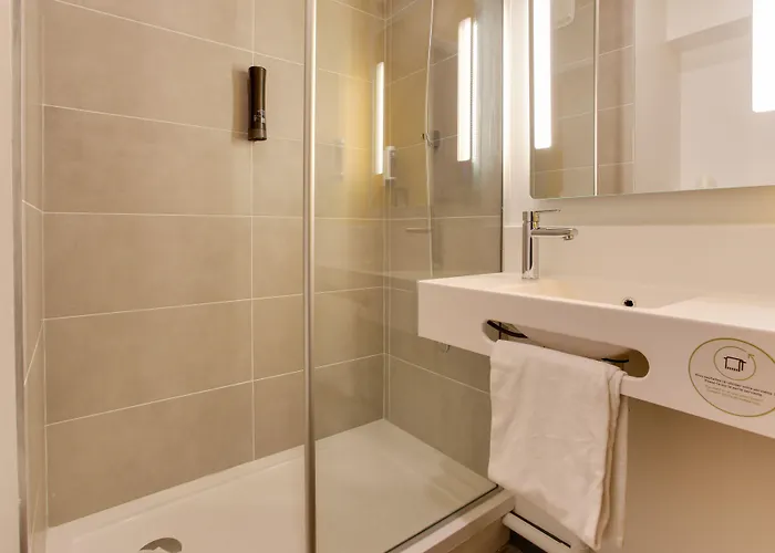 Hotell Valmy Toison D'or